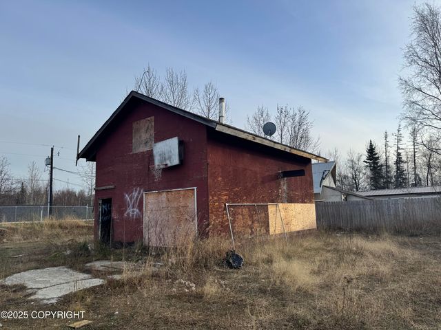 1524 N Pioneer Peak Drive, Wasilla, AK 99654