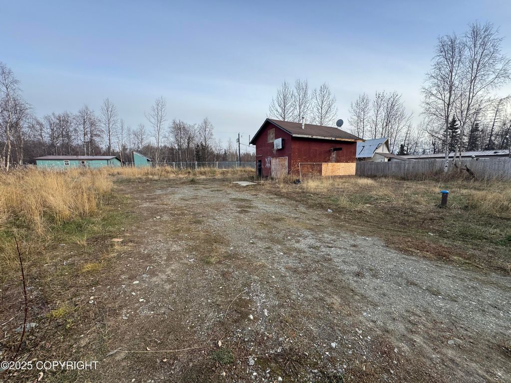 1524 N Pioneer Peak Drive, Wasilla, AK 99654
