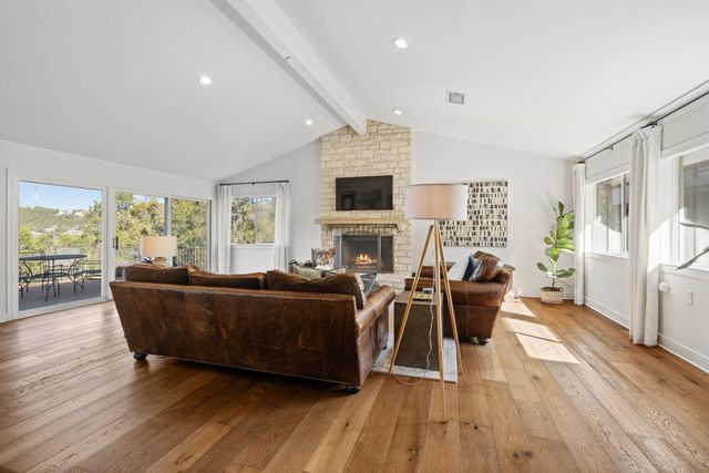 1517 Wild Cat HOLW, West Lake Hills, TX 78746