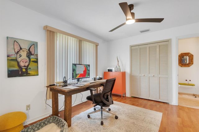 646 CENTRE SW 102, Vero Beach, FL 32962