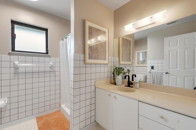 646 CENTRE SW 102, Vero Beach, FL 32962