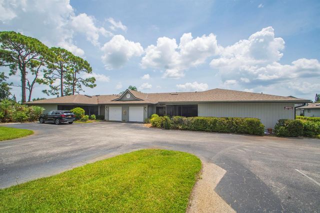 646 CENTRE SW 102, Vero Beach, FL 32962