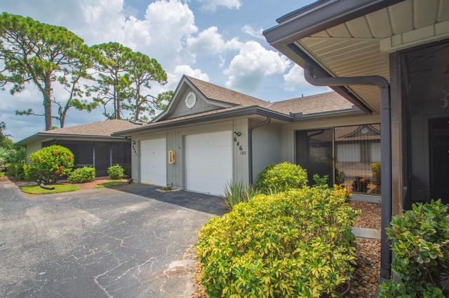 646 CENTRE SW 102, Vero Beach, FL 32962