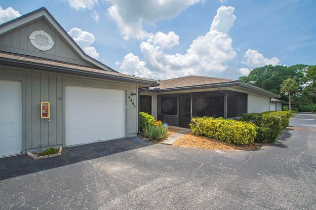 646 CENTRE SW 102, Vero Beach, FL 32962