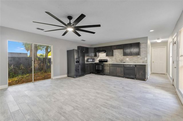 704 GRAPE AVENUE, St Cloud, FL 34769