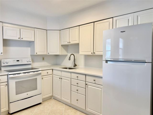 2221 ORANGE BLOSSOM LANE, Bradenton, FL 34207