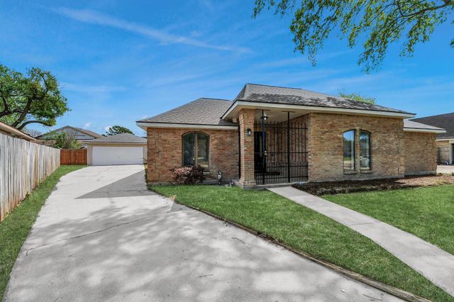9014 Arcidian Forest Drive, Houston, TX 77088