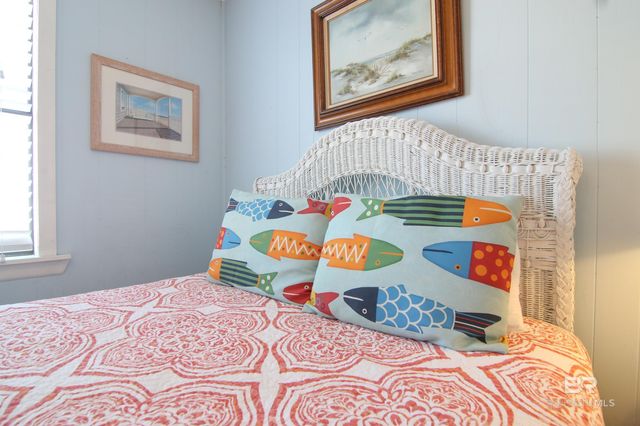 1292 W Beach Boulevard, Gulf Shores, AL 36542