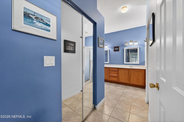 141 W WATERSIDE Parkway, Palm Coast, FL 32137