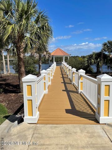 141 W WATERSIDE Parkway, Palm Coast, FL 32137