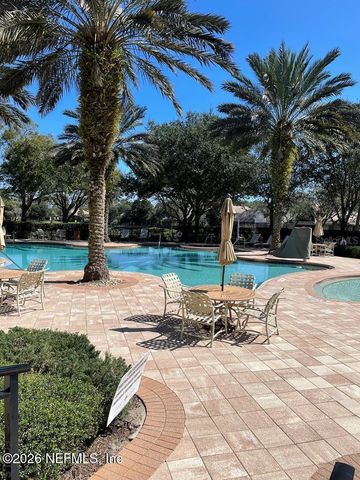 141 W WATERSIDE Parkway, Palm Coast, FL 32137