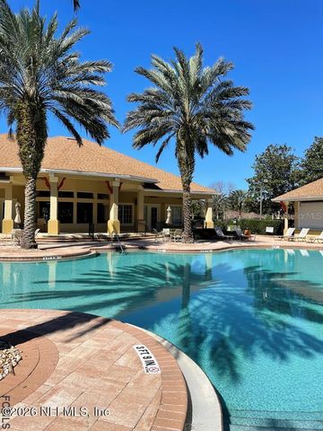 141 W WATERSIDE Parkway, Palm Coast, FL 32137