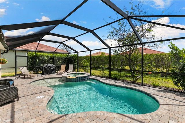 3215 Birchin LN, Fort Myers, FL 33916