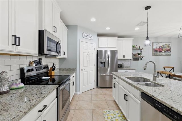 3215 Birchin LN, Fort Myers, FL 33916