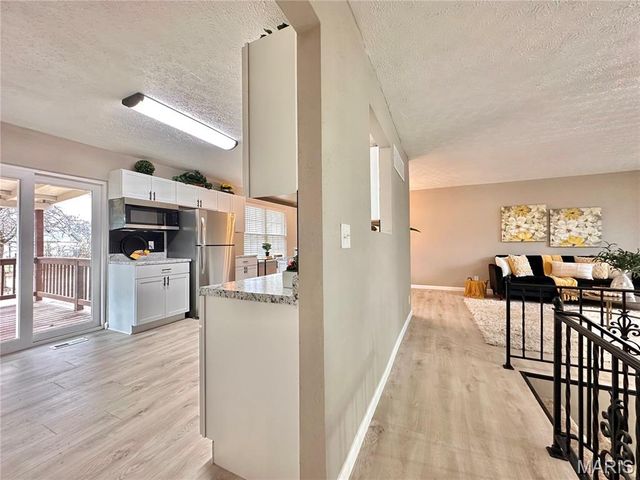 208 Yorktown Drive, Collinsville, IL 62234