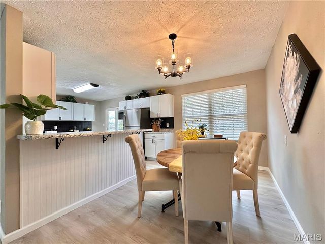 208 Yorktown Drive, Collinsville, IL 62234