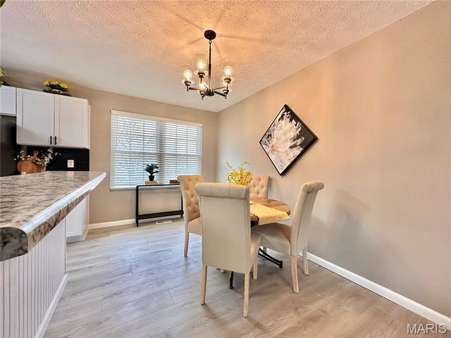 208 Yorktown Drive, Collinsville, IL 62234