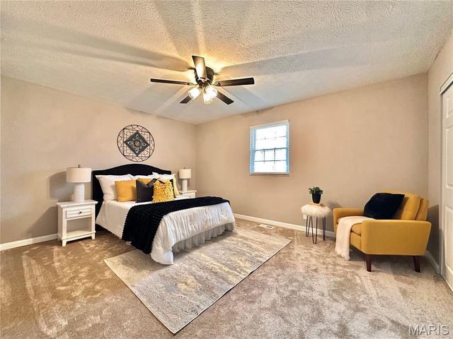 208 Yorktown Drive, Collinsville, IL 62234