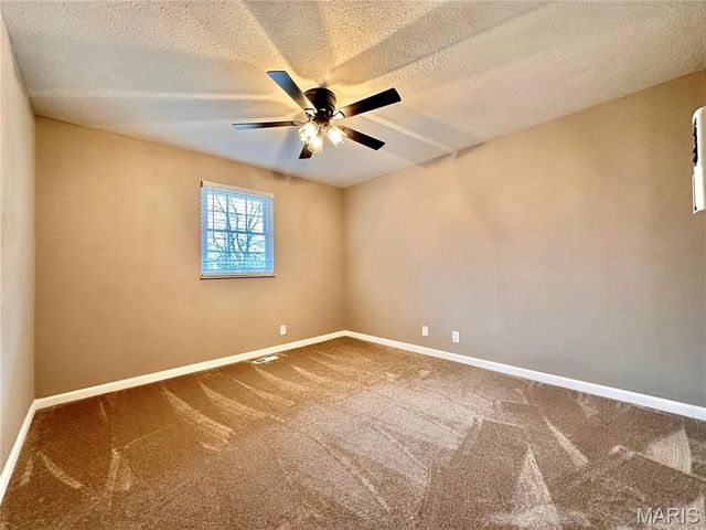 208 Yorktown Drive, Collinsville, IL 62234