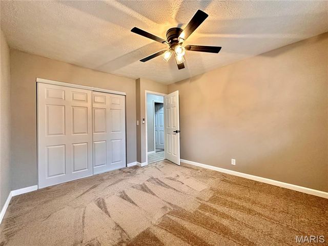 208 Yorktown Drive, Collinsville, IL 62234