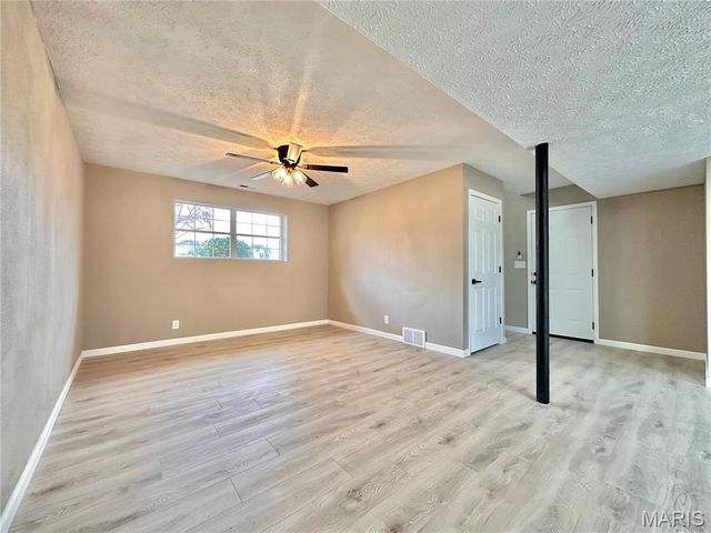 208 Yorktown Drive, Collinsville, IL 62234