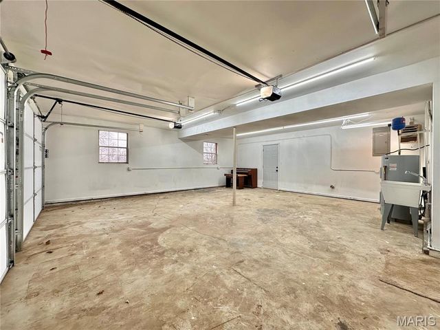 208 Yorktown Drive, Collinsville, IL 62234