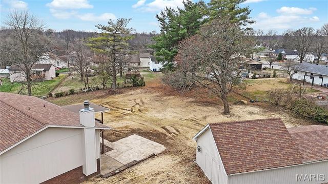 208 Yorktown Drive, Collinsville, IL 62234