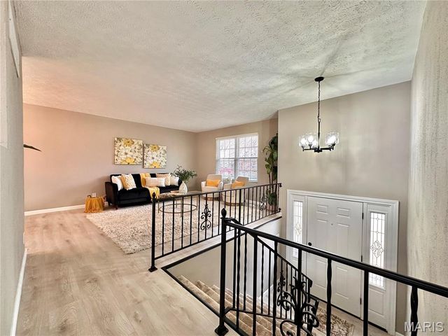 208 Yorktown Drive, Collinsville, IL 62234