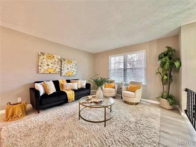 208 Yorktown Drive, Collinsville, IL 62234