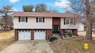 208 Yorktown Drive, Collinsville, IL 62234