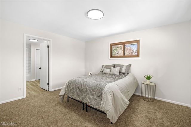 8736 Easy Street NW, Massillon, OH 44646