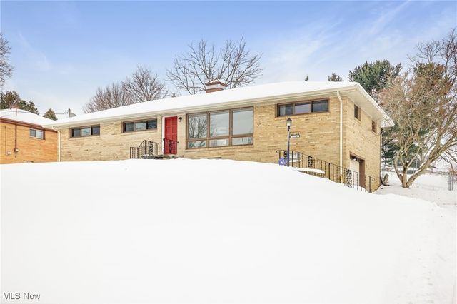 8736 Easy Street NW, Massillon, OH 44646