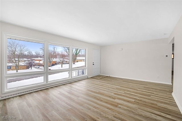 8736 Easy Street NW, Massillon, OH 44646