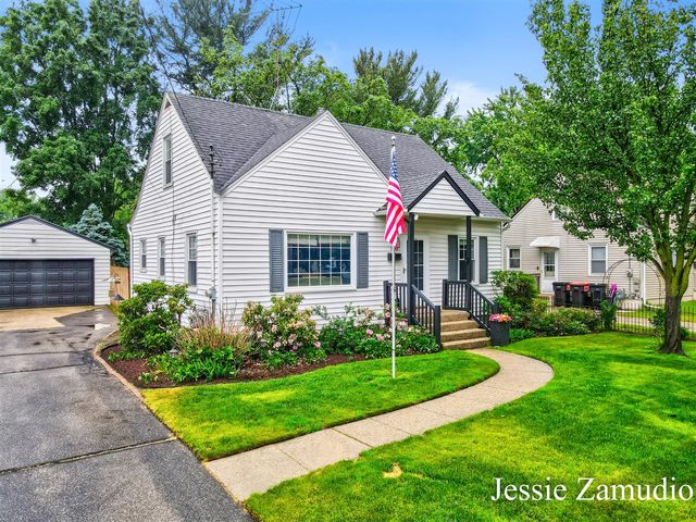 860 40th Street, Wyoming, MI 49509