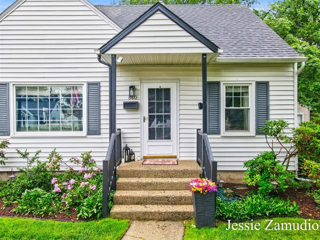 860 40th Street, Wyoming, MI 49509