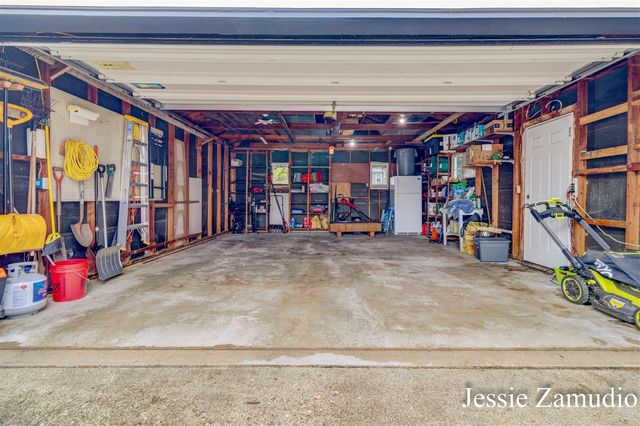 860 40th Street, Wyoming, MI 49509