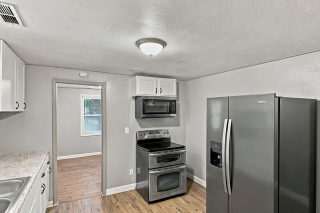 710 COOK AVE, Columbia, MO 65203