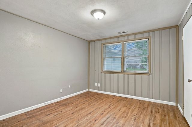 710 COOK AVE, Columbia, MO 65203