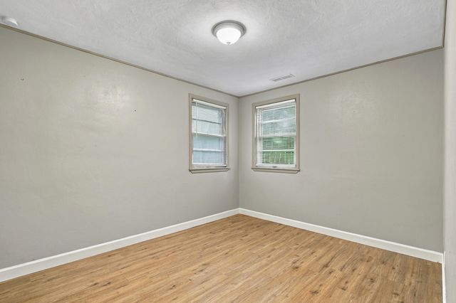 710 COOK AVE, Columbia, MO 65203