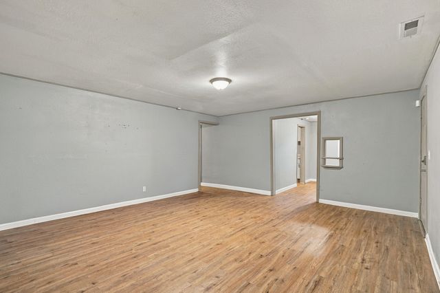 710 COOK AVE, Columbia, MO 65203