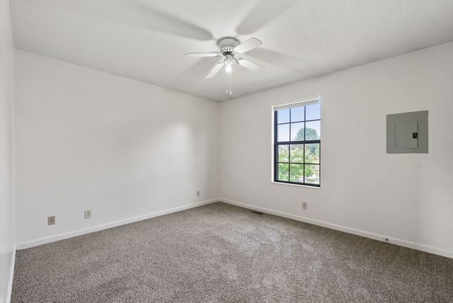 276 Northridge Dr Apt 4, Clarksville, TN 37042
