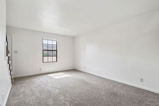 276 Northridge Dr Apt 4, Clarksville, TN 37042