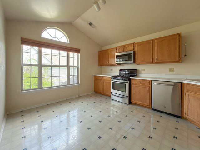 30W015 Juniper Court 30W015, Warrenville, IL 60555