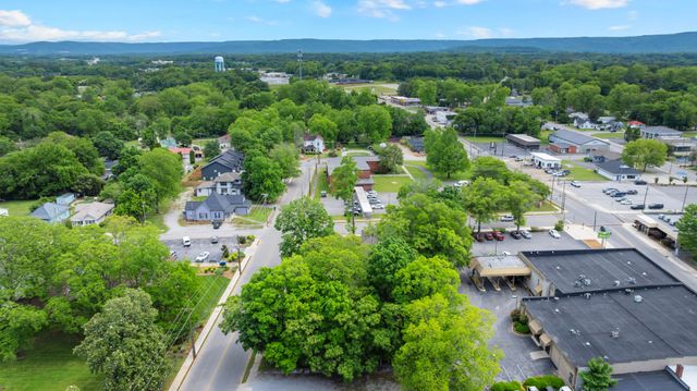 110 S Porter St, Winchester, TN 37398