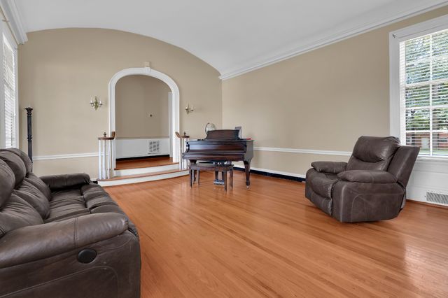 110 S Porter St, Winchester, TN 37398