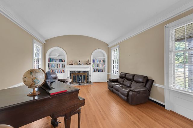 110 S Porter St, Winchester, TN 37398
