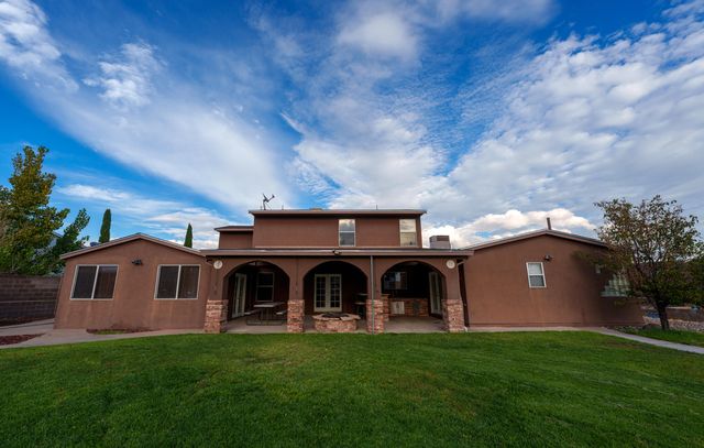 2309 Agua Fria Drive NE, Rio Rancho, NM 87144