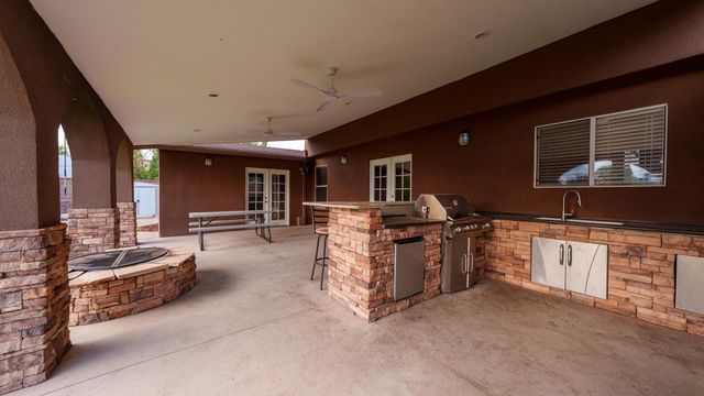 2309 Agua Fria Drive NE, Rio Rancho, NM 87144