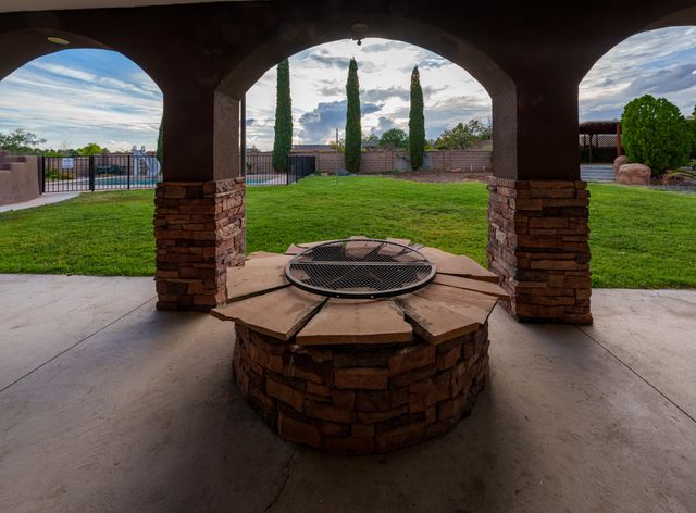 2309 Agua Fria Drive NE, Rio Rancho, NM 87144