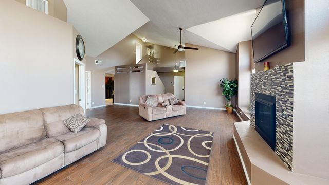 2309 Agua Fria Drive NE, Rio Rancho, NM 87144
